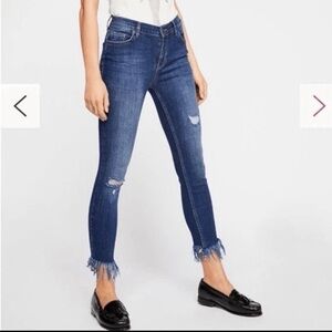 Free People Great Heights Frayed Skinny Jean ankle size 27